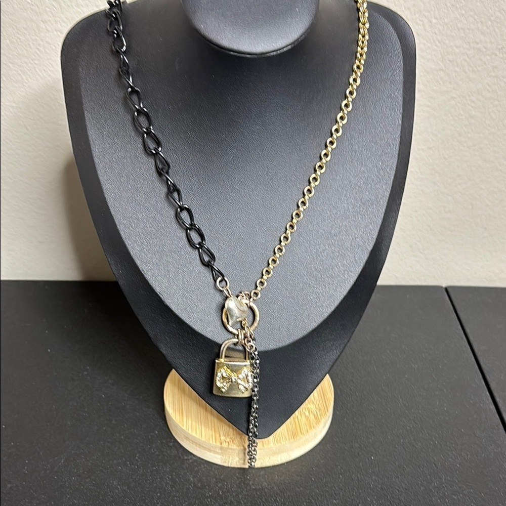 Vintage Betsey Johnson Iconic Heart Locket Bow Long Chain Charm Necklaceβ